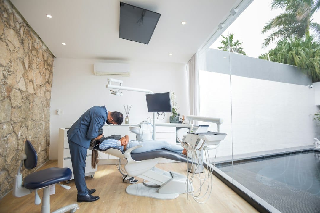 wisdom tooth extraction consultation