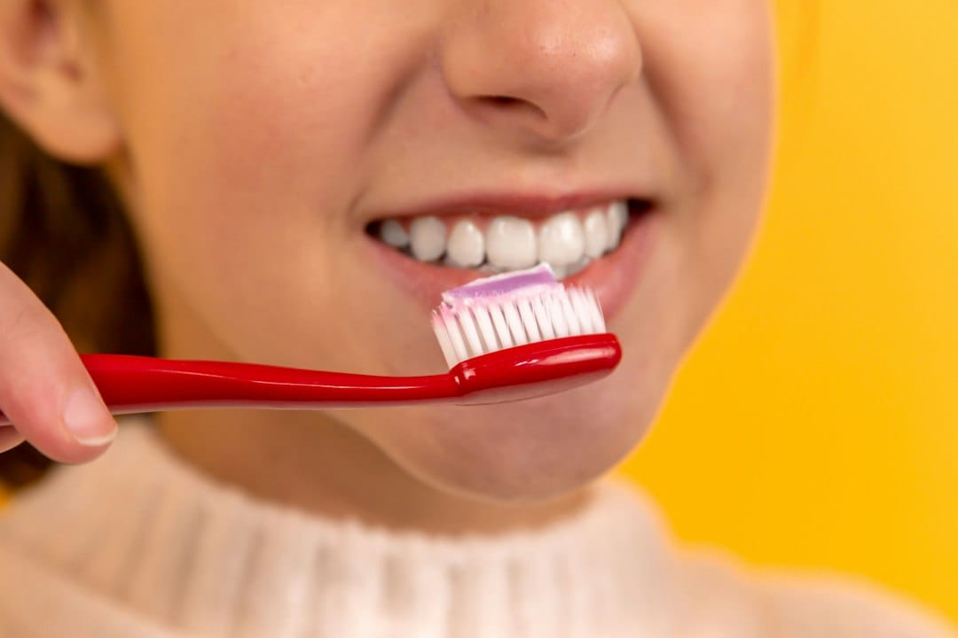 tooth brushing for whitening